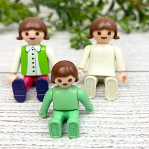 VNT GOOBRA 1995 and VNT Playmobil Figure Set of Three